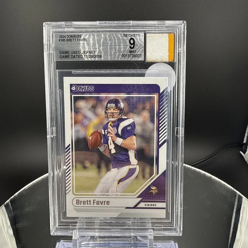 2024 Panini Donruss Brett Favre #185‎ Game Used Jersey Beckett 9 Vikings